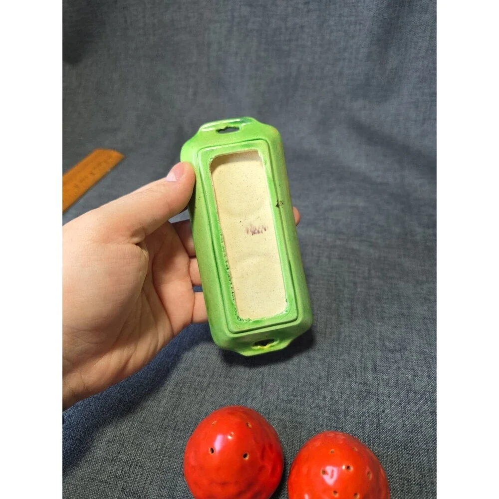 Vintage Ceramic Strawberry Salt & Pepper Shaker Made In Japan Cottagecore Cute